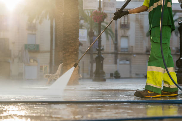 Best Commercial Pressure Washing  in Bloomingdale, FL