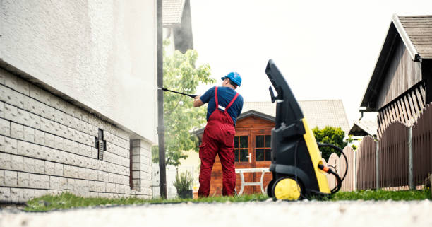 Why Choose Our Certified Pressure Washing Experts for Your Project Needs in Bloomingdale, FL?
